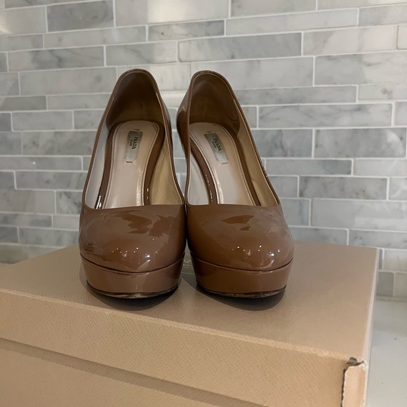 Prada patent pumps size 40 - Picture 3 of 7
